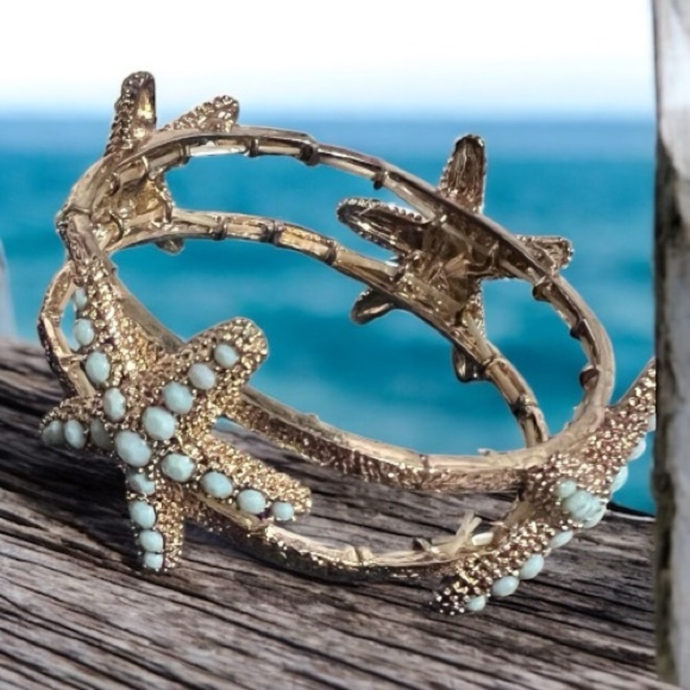 Gold Starfish Bangle stretch Bracelet turquoise .